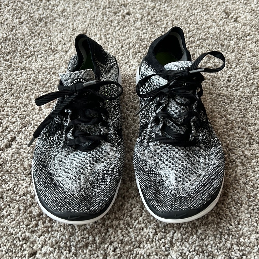 NIKE FREE RN FLYKNIT